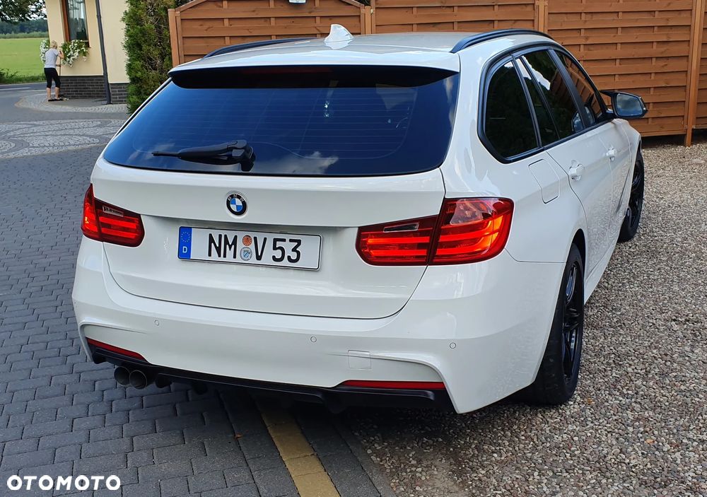 BMW Seria 3 320d Touring Sport Line - 10