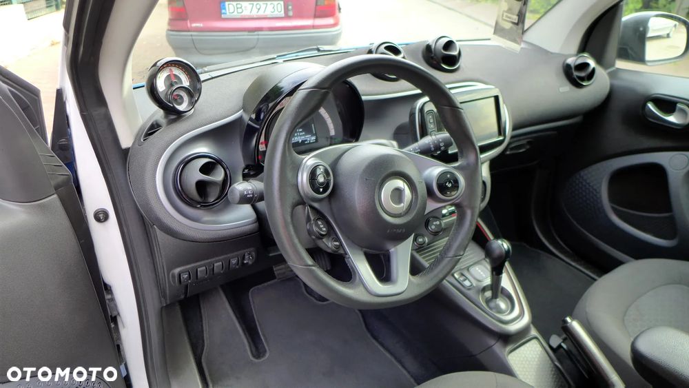 Smart Fortwo EQ prime edition bluedawn - 11