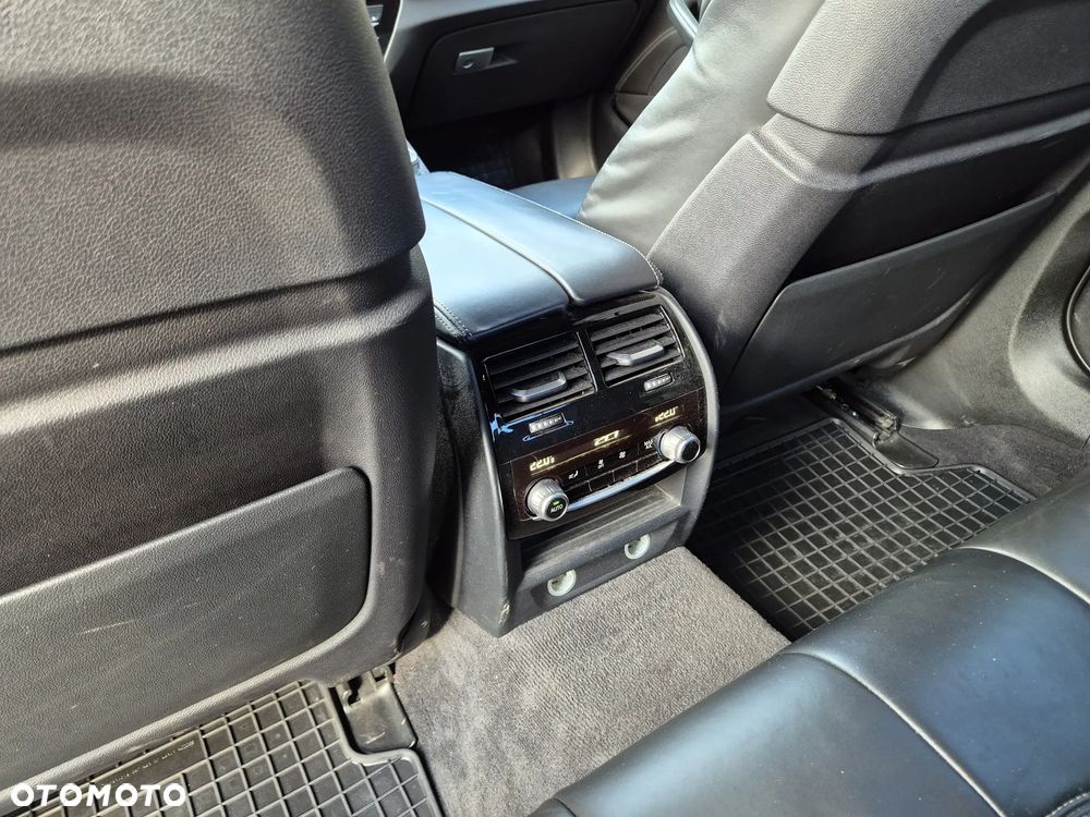 BMW Seria 5 520d xDrive Luxury Line sport - 30