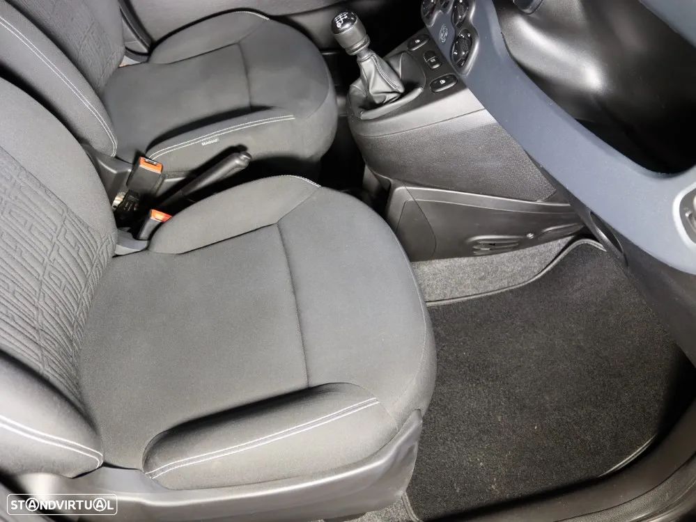 Fiat Panda 1.0 Hybrid City Cross - 17