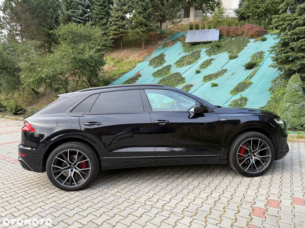 Audi Q8 - 7