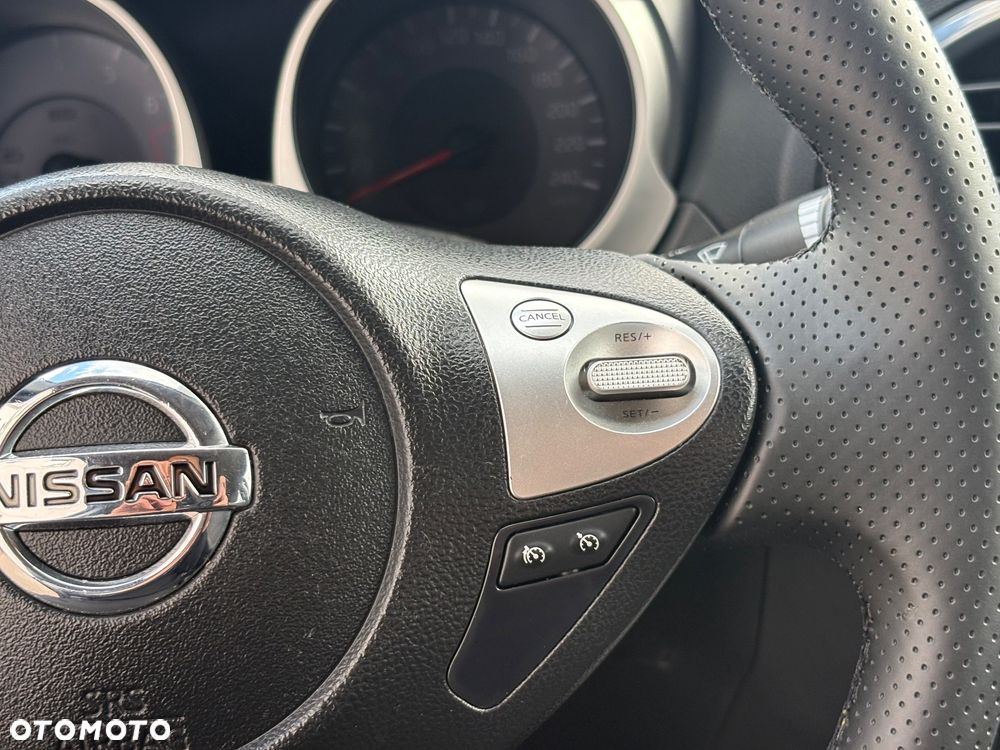 Nissan Juke 1.6 Tekna S&S - 11