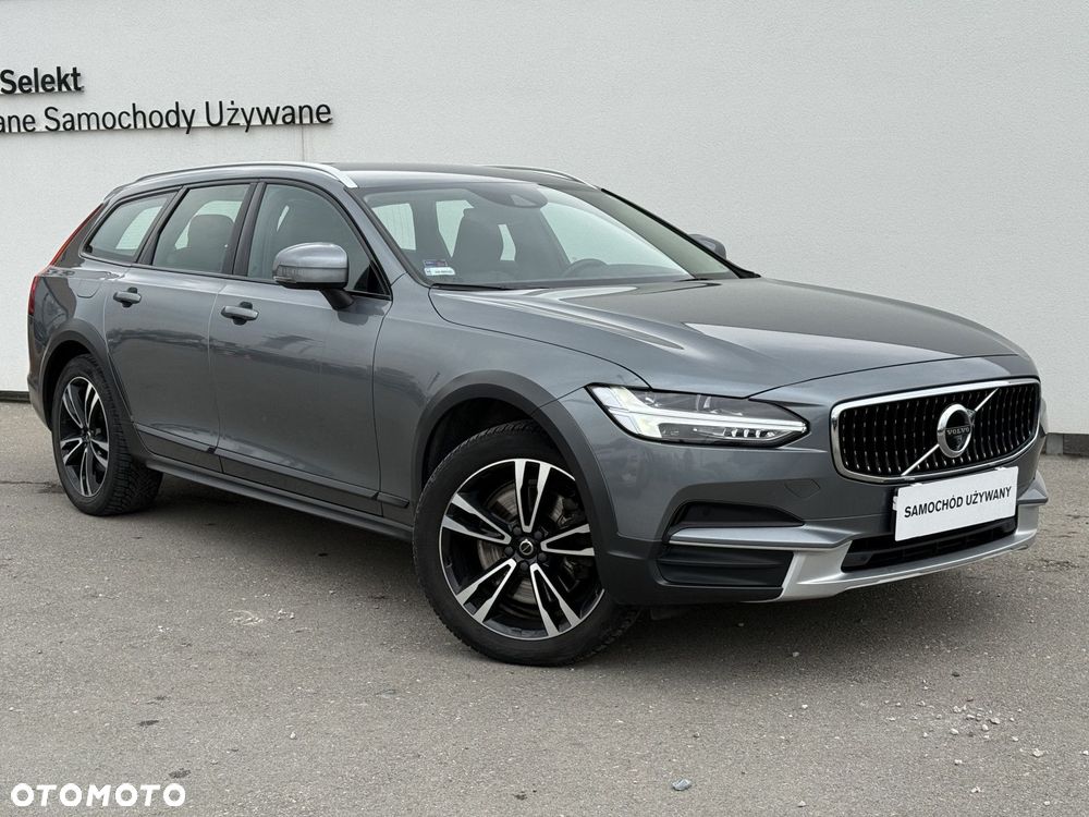 Volvo V90 Cross Country - 2