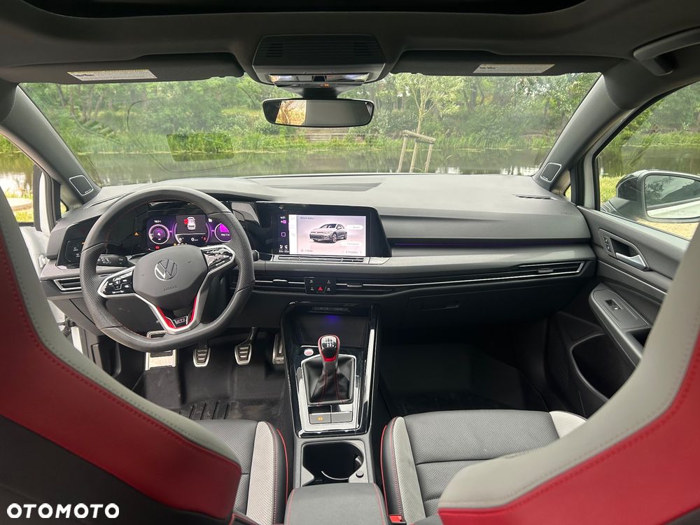 Volkswagen Golf - 19