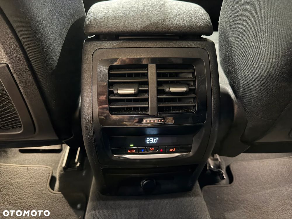 BMW X3 xDrive20d Advantage - 15