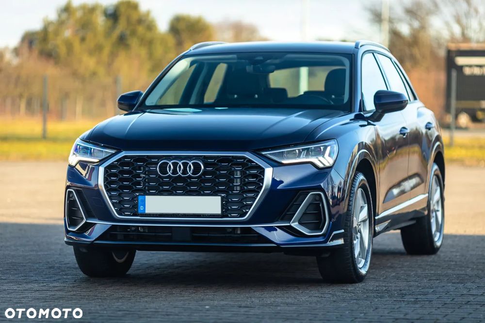 Audi Q3 35 TFSI S tronic - 1