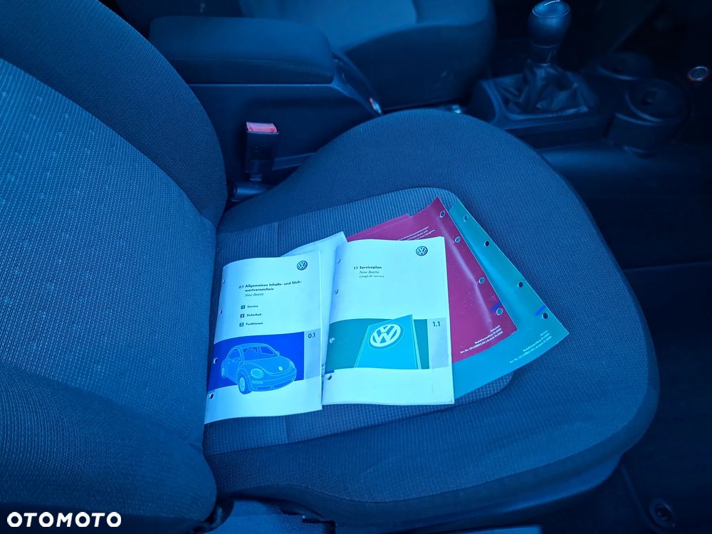 Volkswagen New Beetle - 10