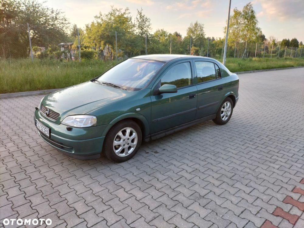 Opel Astra - 2