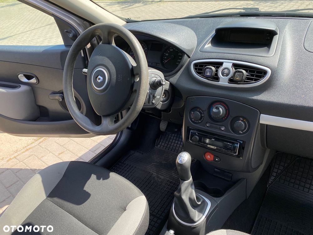 Renault Clio - 5