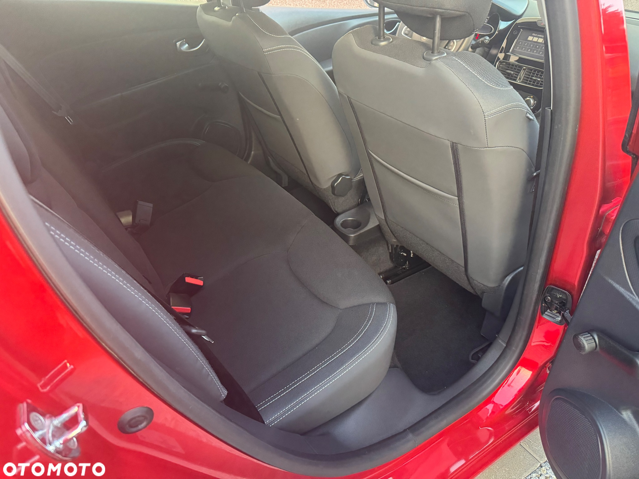 Renault Clio Grandtour (Energy) TCe 90 Bose Edition - 8