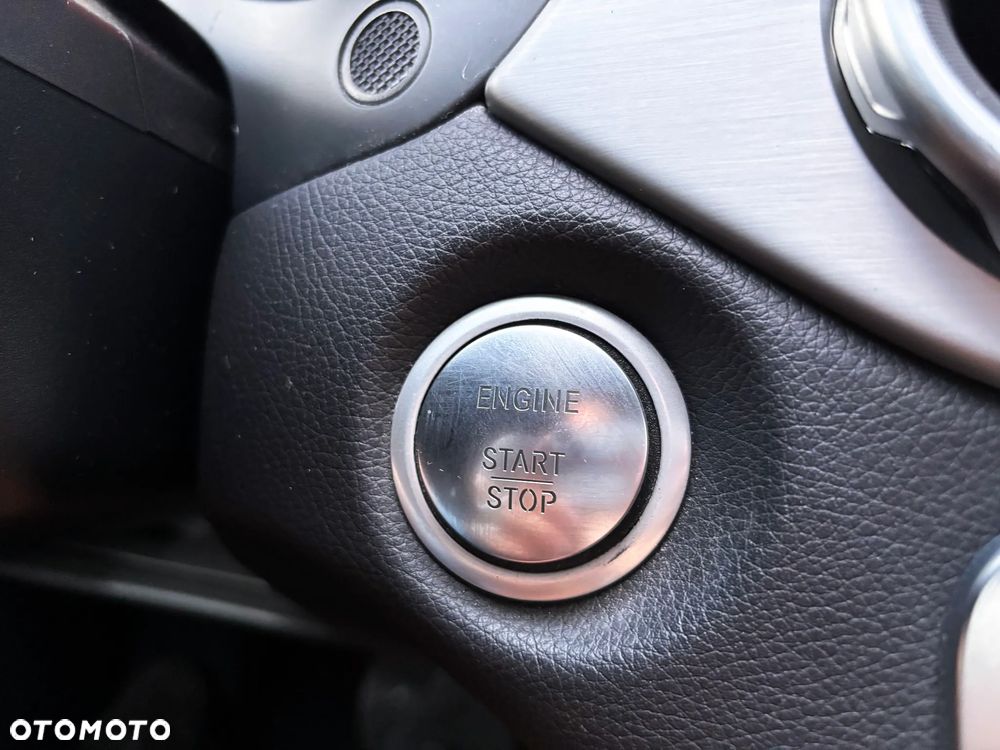 Mercedes-Benz GLA 250 4-Matic Style - 30