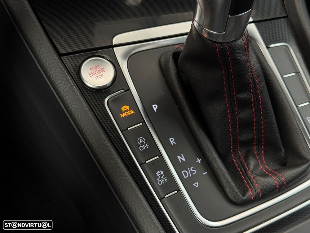 VW Golf 2.0 TSi GTi DSG Performance - 38