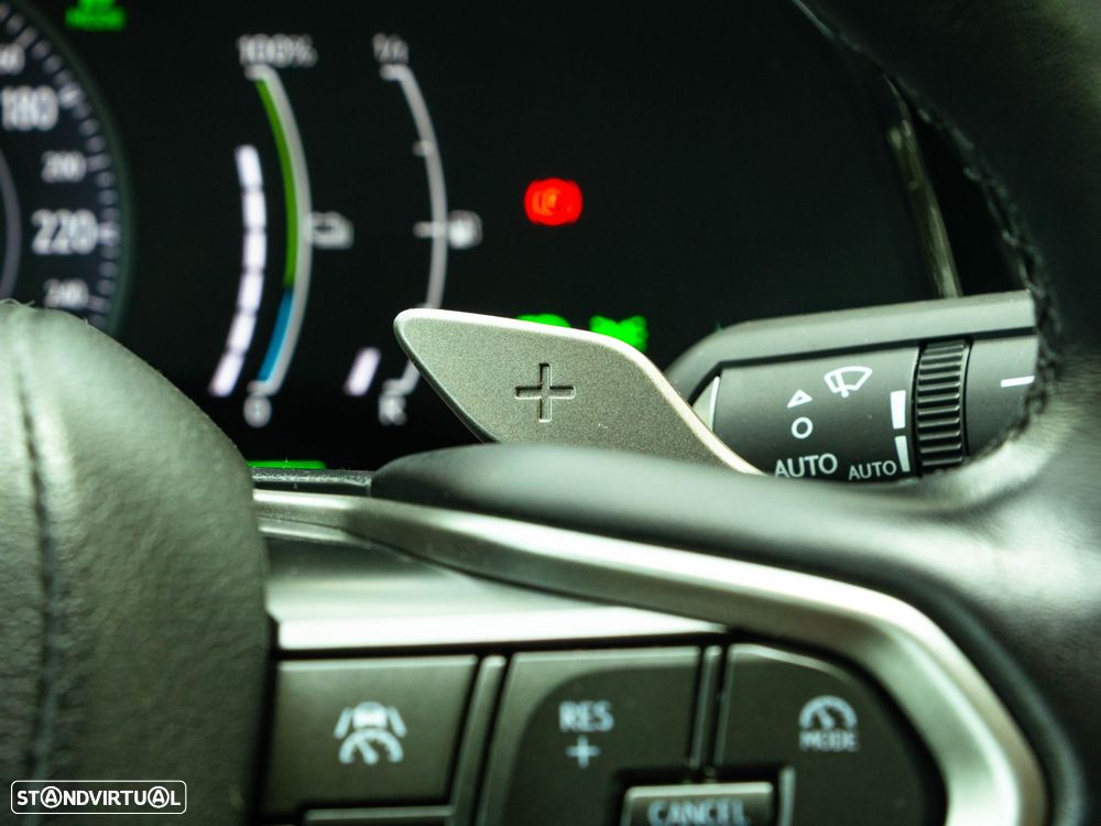 Lexus NX 450h+ Executive - 31