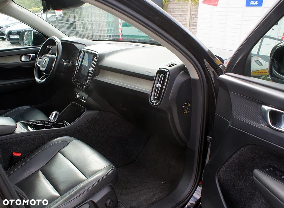 Volvo XC 40 D3 AWD Inscription - 3