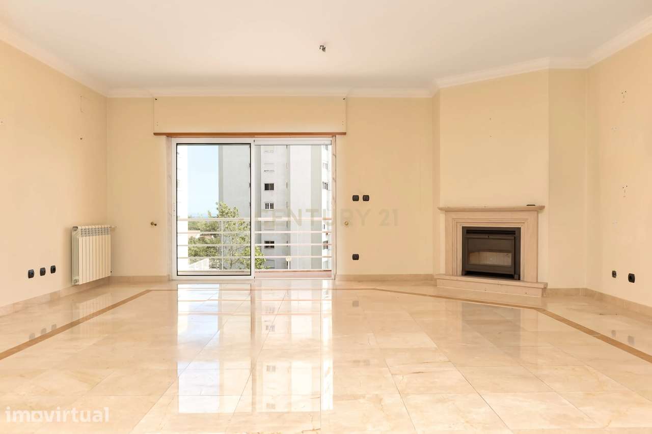 Apartamento T2 com Vista Mar, 2 lugares de garagem na Parede, Cascais - Grande imagem: 5/16