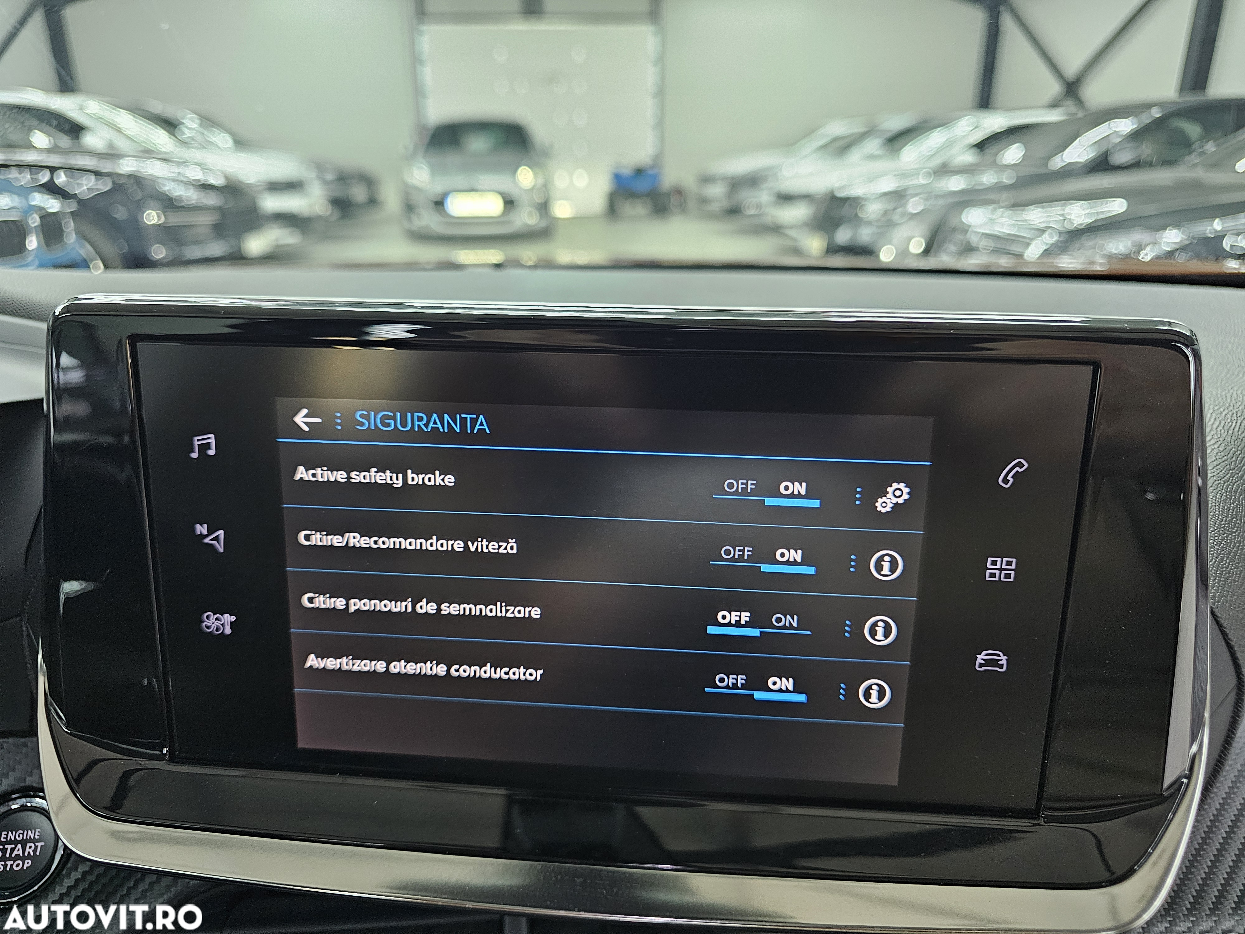 Peugeot 2008 PureTech 130 EAT8 Allure - 22