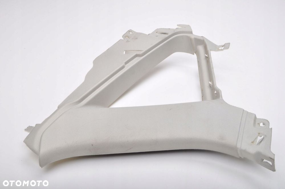 VOLVO S90 II OSŁONA SŁUPKA  PRAWA PLASTIK 31377630 31688108 - 1
