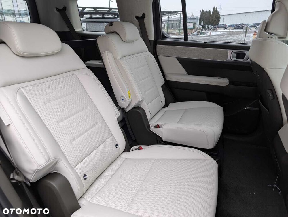 Hyundai Santa Fe 1.6 T-GDI HEV Calligraphy 4WD 6os - 24