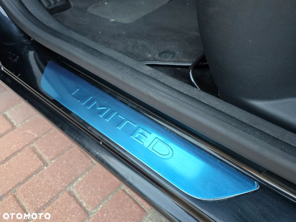 Renault Clio - 25