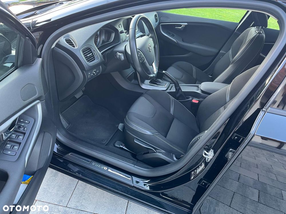 Volvo V40 T3 Drive-E Momentum - 6