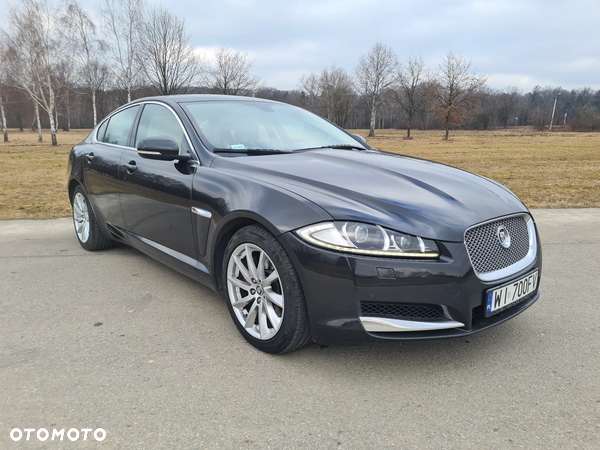 Jaguar XF 2.2 D Luxury