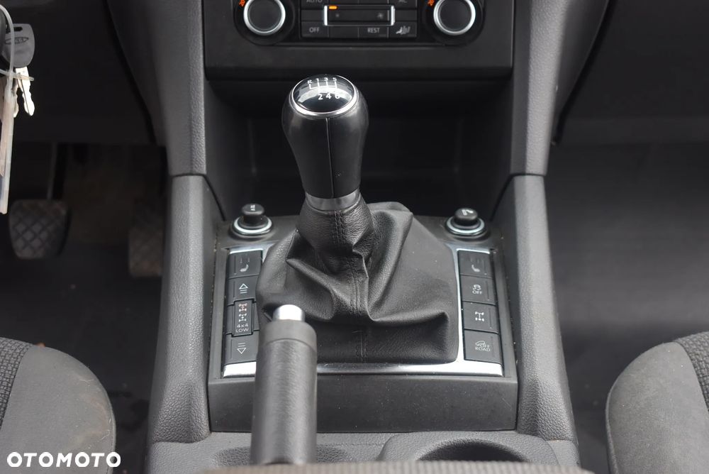 Volkswagen Amarok - 11