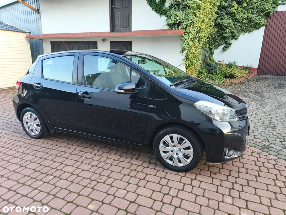 Toyota Yaris 1.33 VVT-i Executive - 5