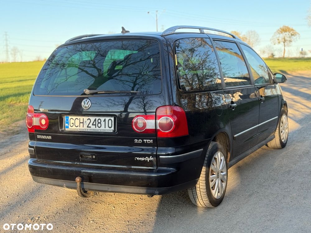 Volkswagen Sharan 2.0 TDI Highline - 3
