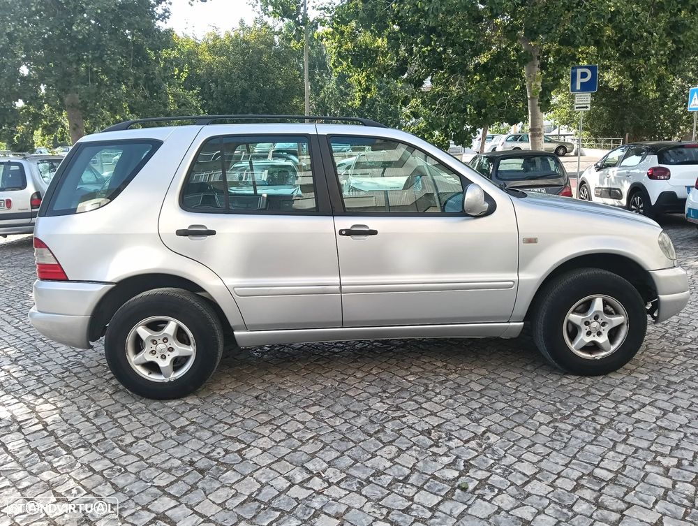 Mercedes-Benz ML 230 Standard - 2