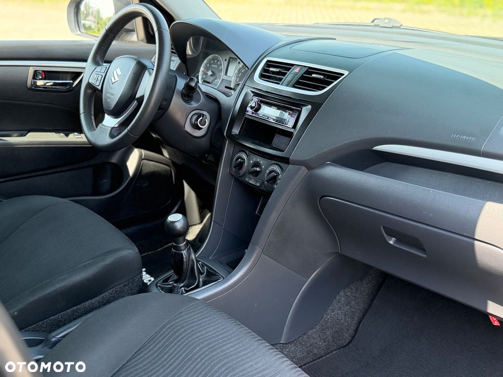 Suzuki Swift - 15