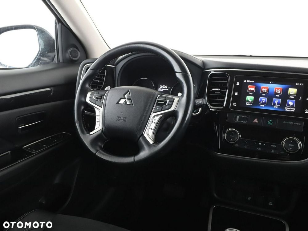 Mitsubishi Outlander - 17