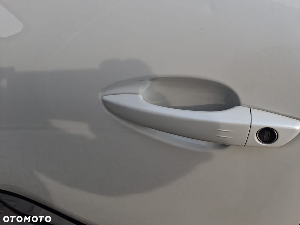 Peugeot 3008 PureTech 130 Stop & Start GPF Allure Business-Paket - 13