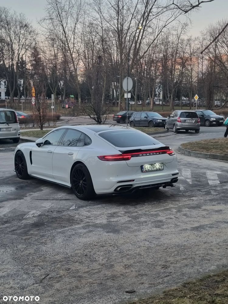 Porsche Panamera 4 - 16