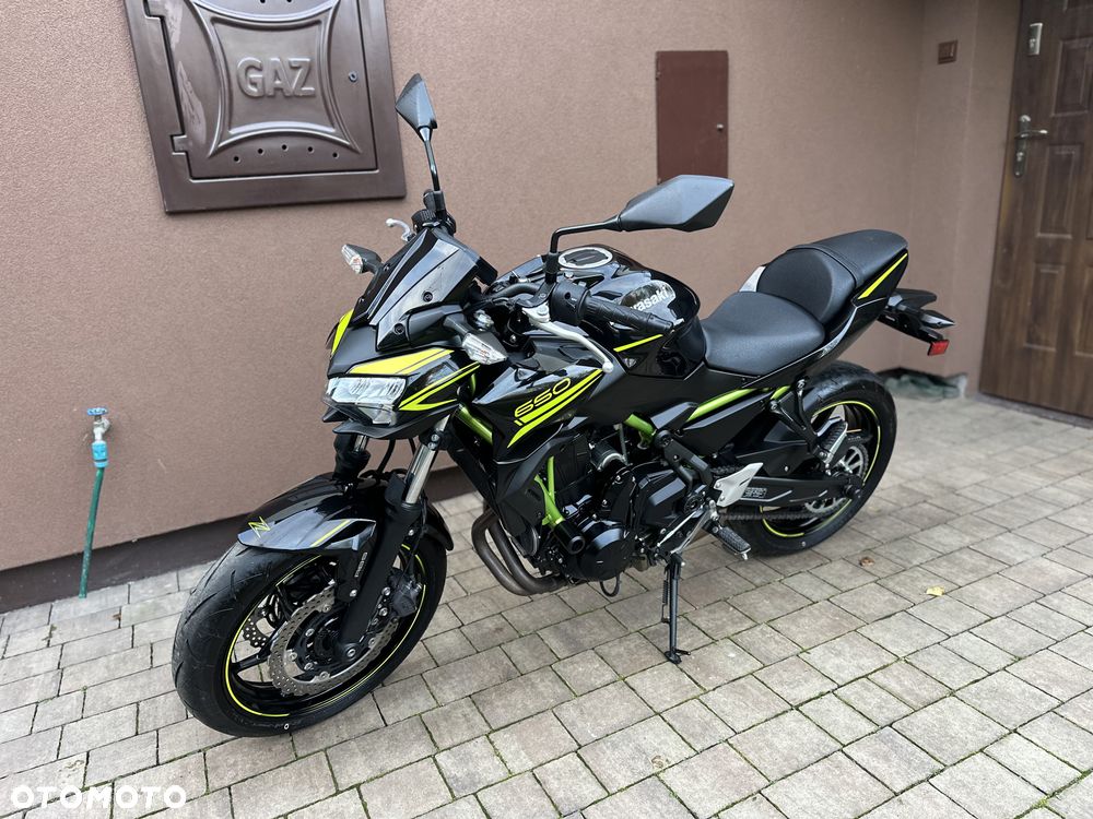 Kawasaki Z 650 - 16