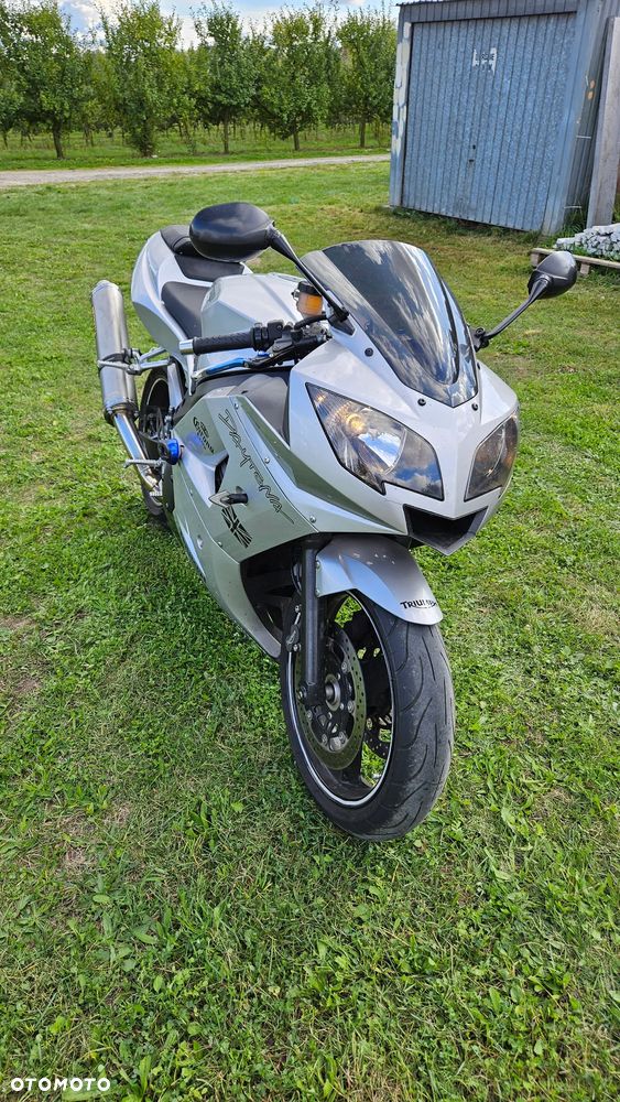 Triumph Daytona - 4