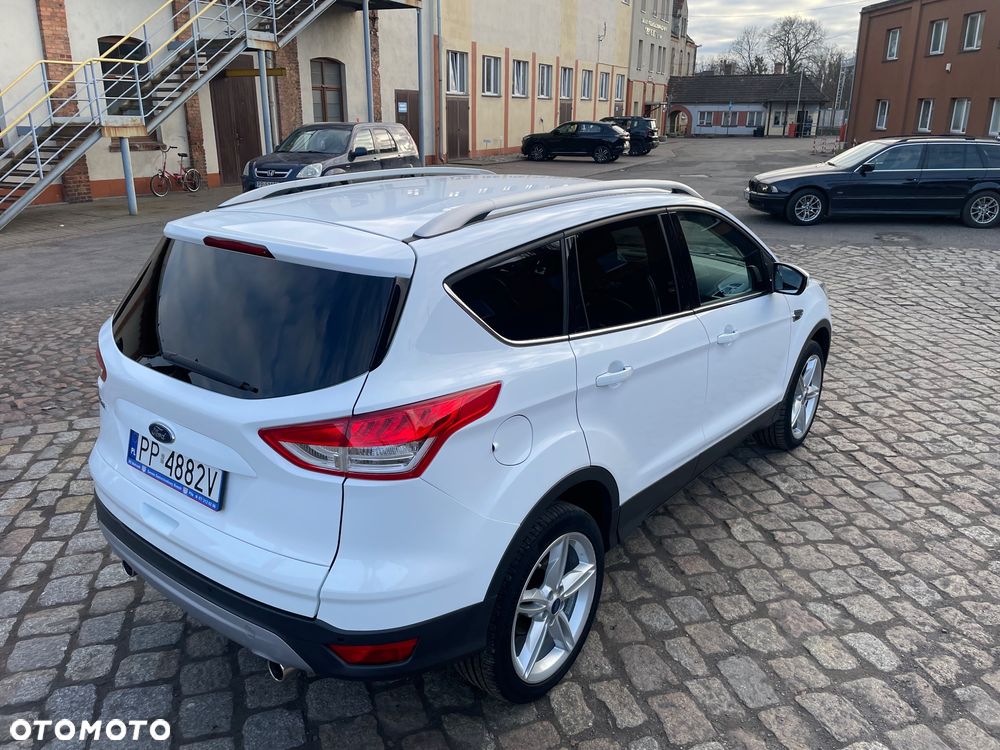 Ford Kuga 2.0 TDCi 4x4 Titanium - 23