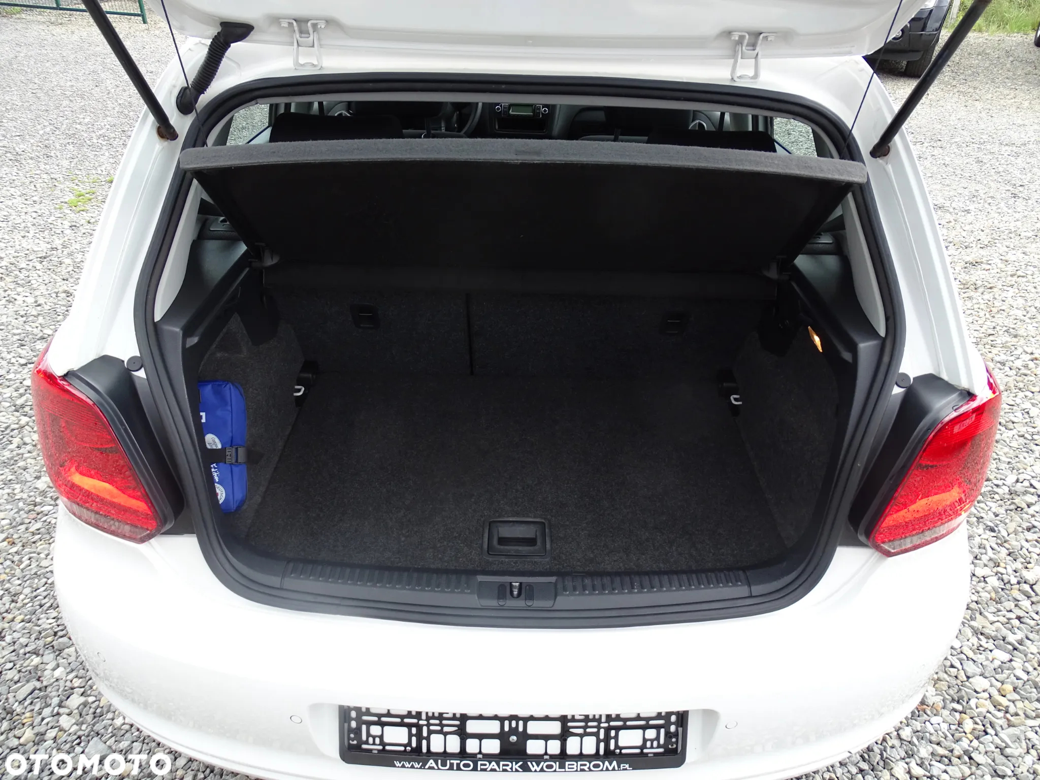 Volkswagen Polo 1.2 Blue Motion Technology Comfortline - 12