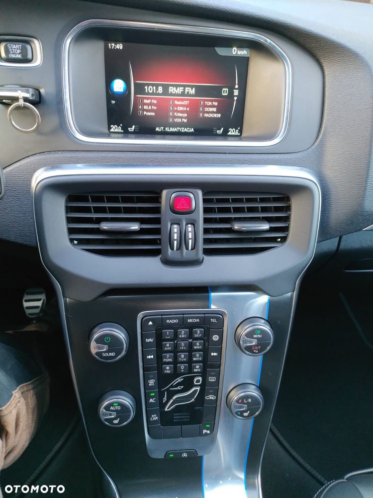 Volvo V40 D4 Summum - 12