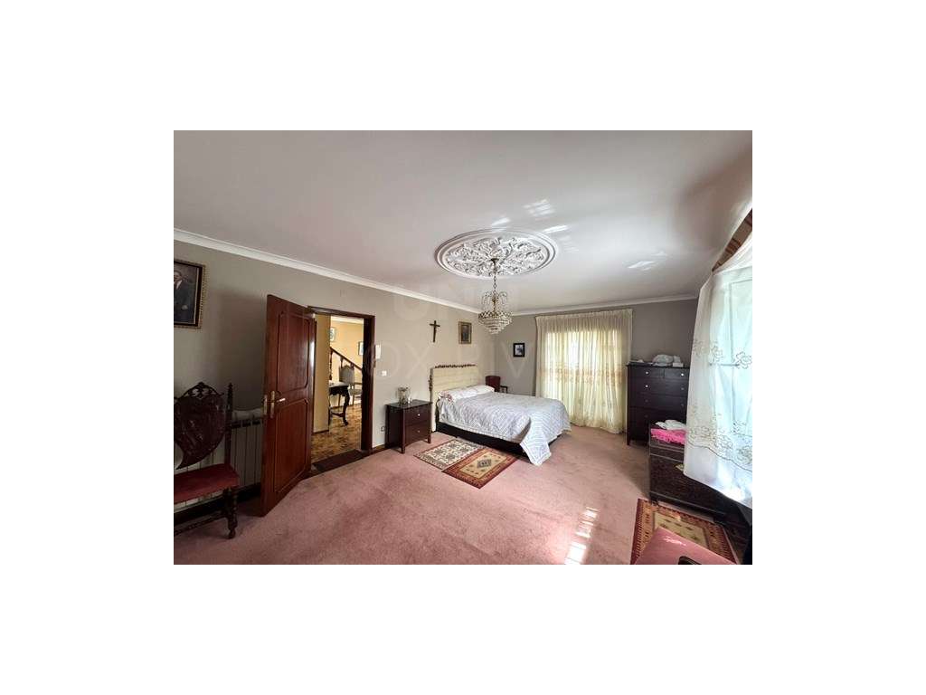 Moradia T4 individual para venda em Santa Marta de Portuzelo, Viana... - Grande imagem: 5/23