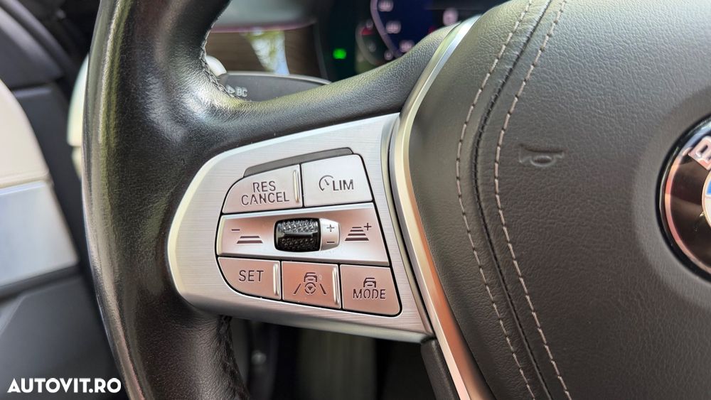 BMW Seria 7 740Li xDrive - 16