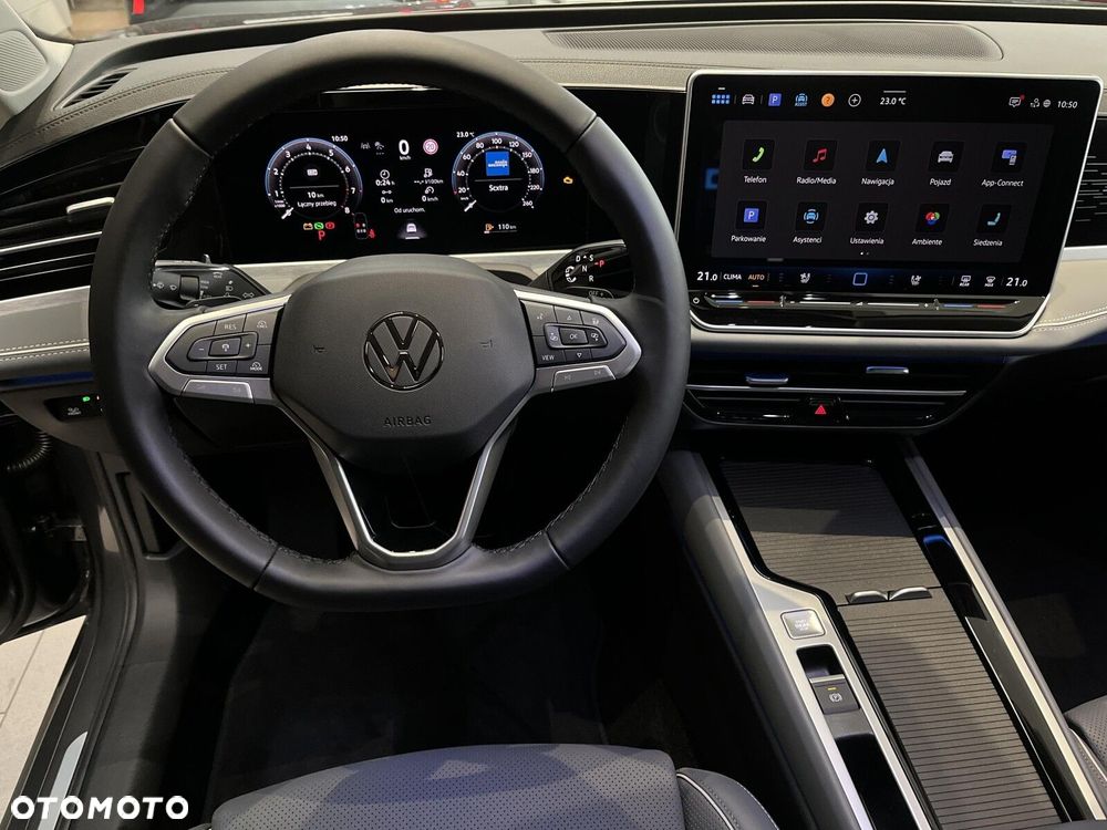 Volkswagen Passat - 20