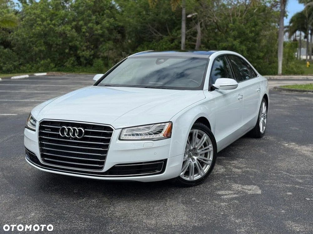 Audi A8 - 6