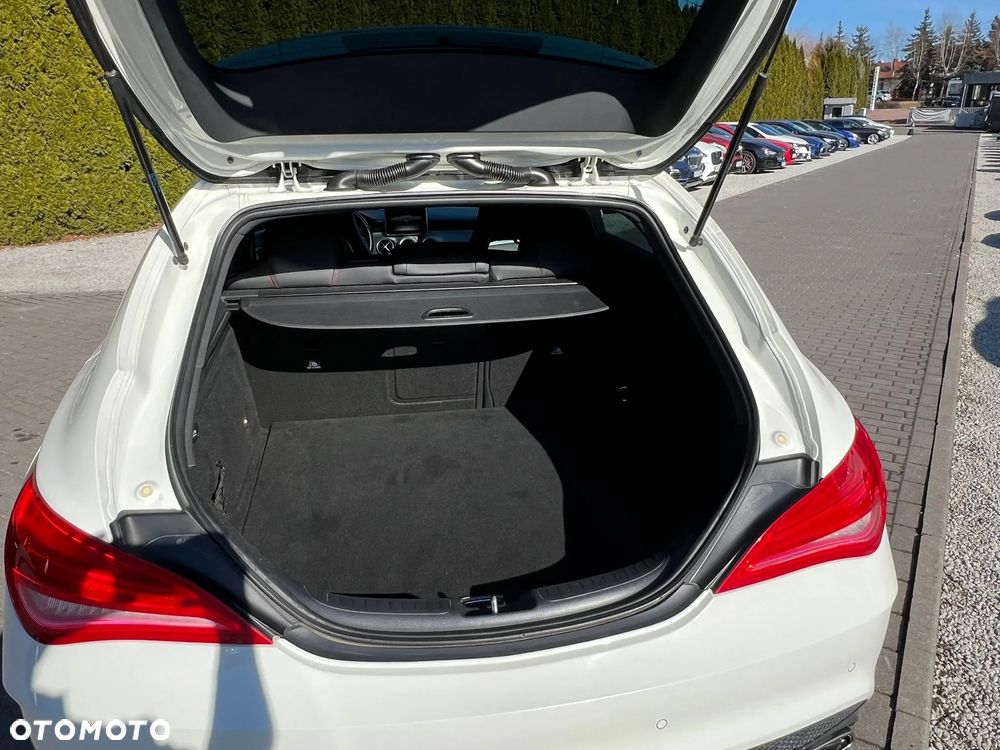 Mercedes-Benz CLA 180 7G-DCT AMG Line - 21