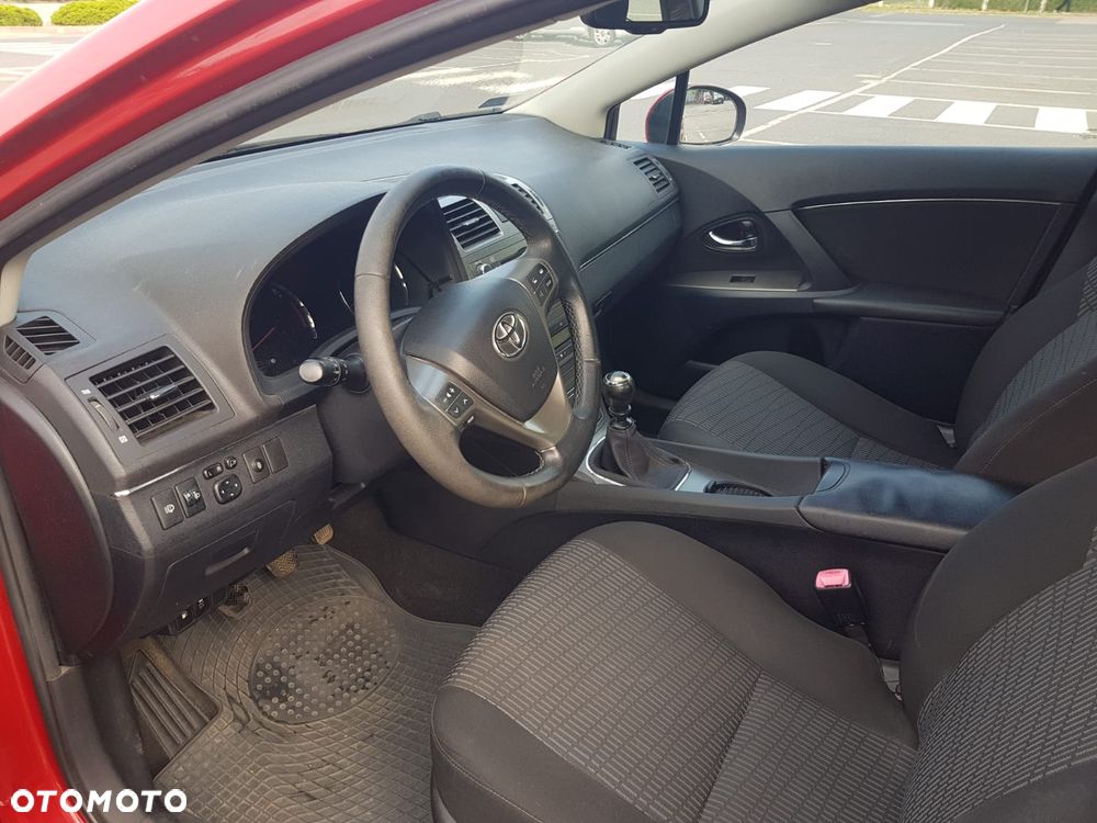 Toyota Avensis 1.8 Sol - 6