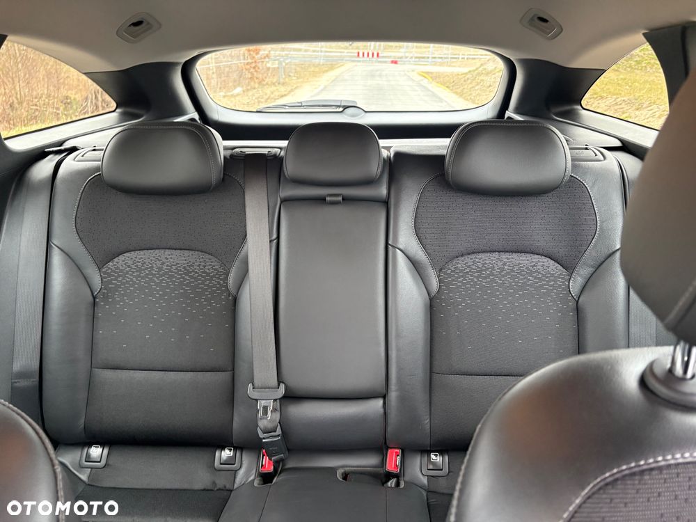 Hyundai i30 1.6 CRDI Premium DCT - 25