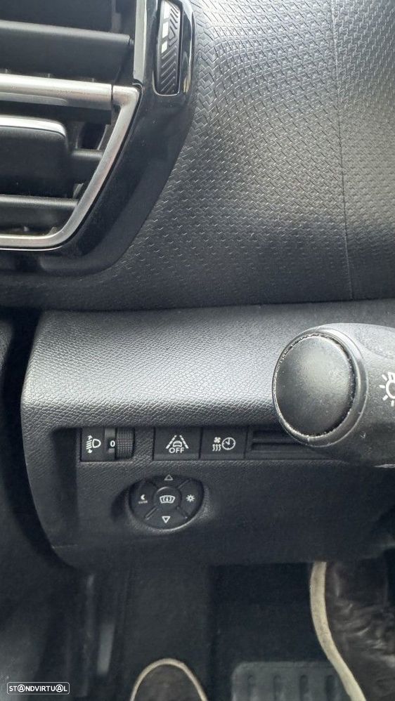 Citroën e-C4 50 kWh Autonomia Conforto Plus - 21