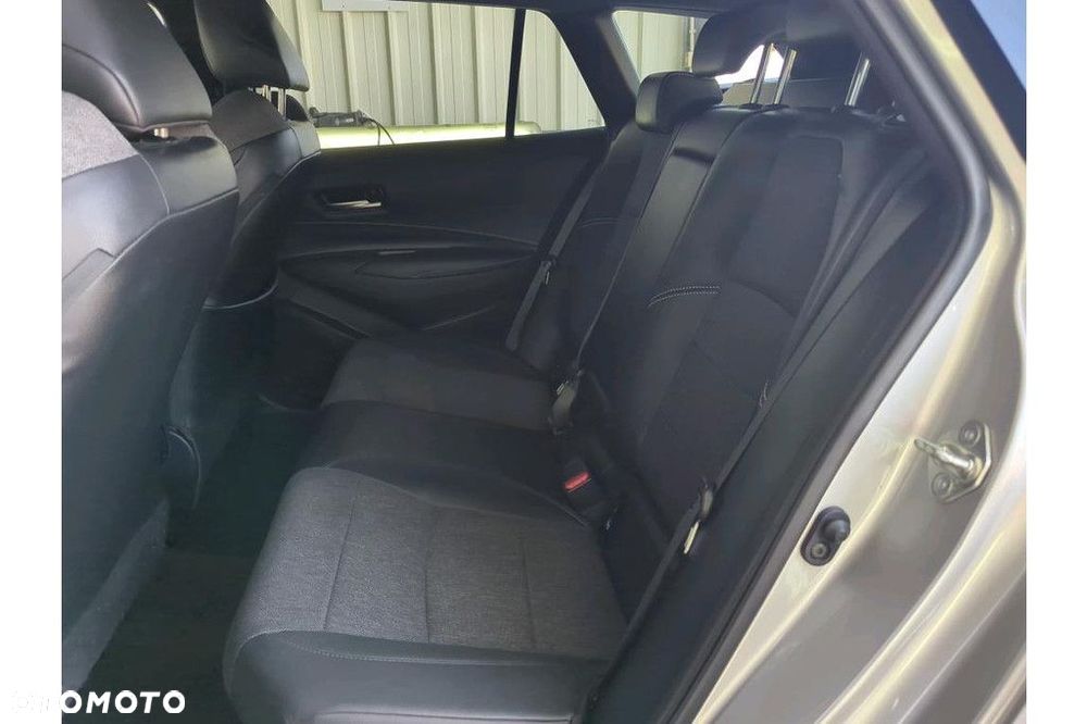 Toyota Corolla - 7