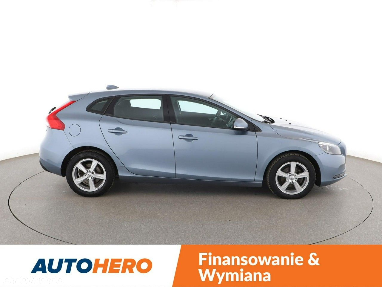 Volvo V40 D2 Kinetic - 9