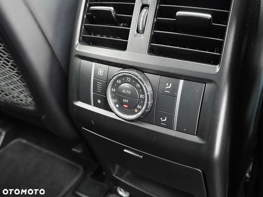 Mercedes-Benz GL 500 4-Matic - 30