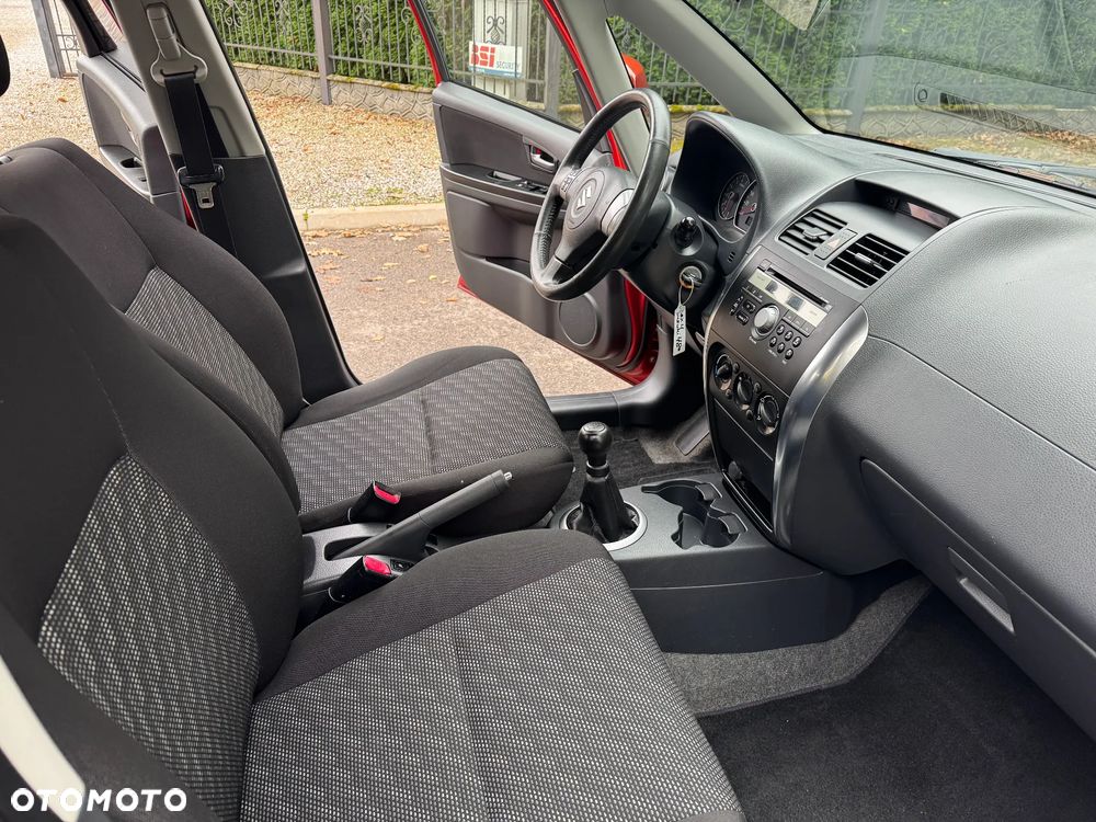 Suzuki SX4 1.6 VVT 4x2 Comfort - 17